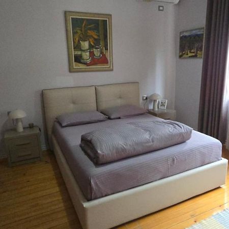 Bellesuite Tiranë Luaran gambar