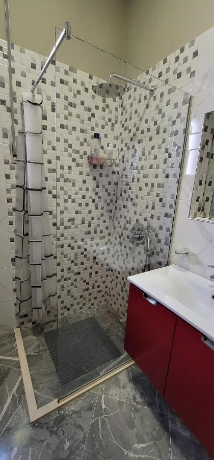 Bellesuite Tiranë Luaran gambar