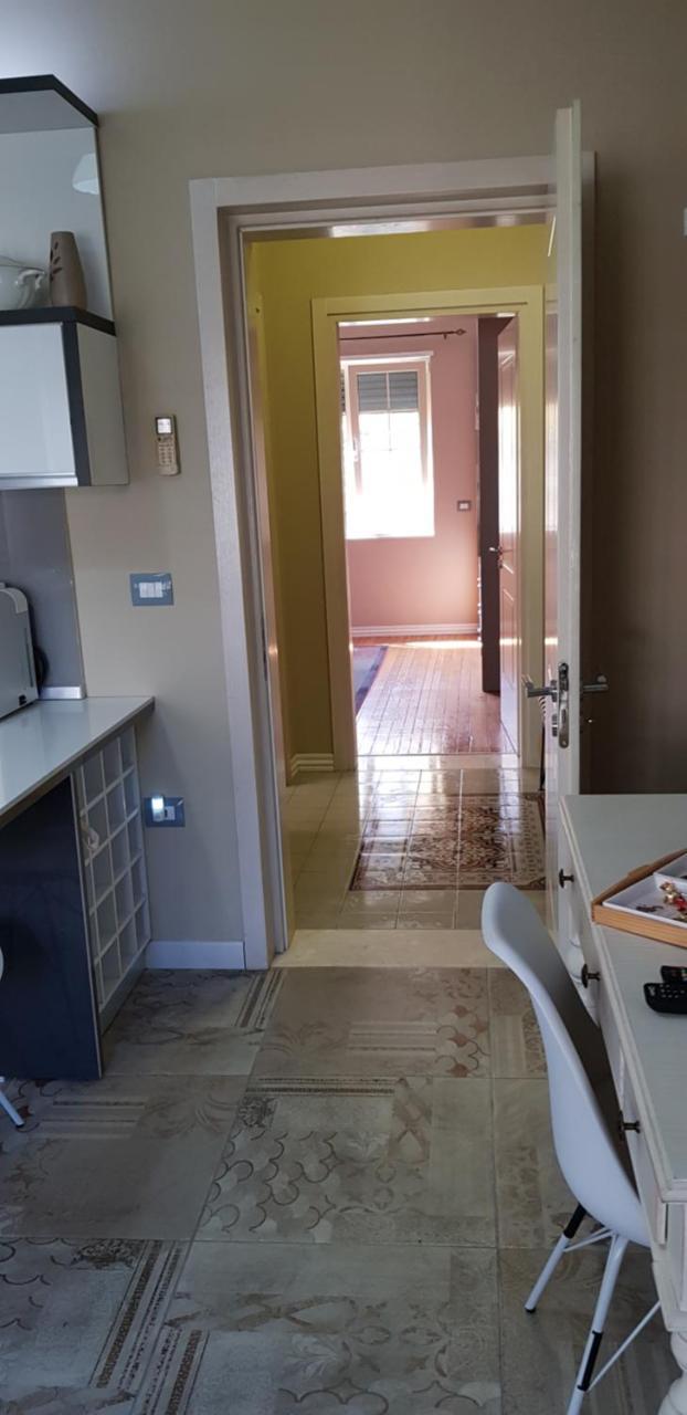 Bellesuite Tiranë Luaran gambar